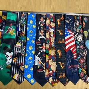 Bundle of 19 Novelty Neckties